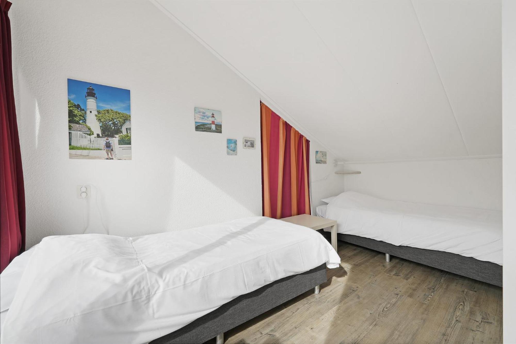Holiday Home Haringvliet: Coastal Retreat near Beach and Dunes Ouddorp Exterior photo