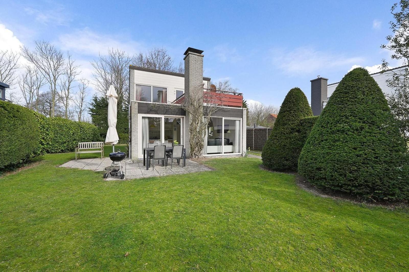 Holiday Home Haringvliet: Coastal Retreat near Beach and Dunes Ouddorp Exterior photo